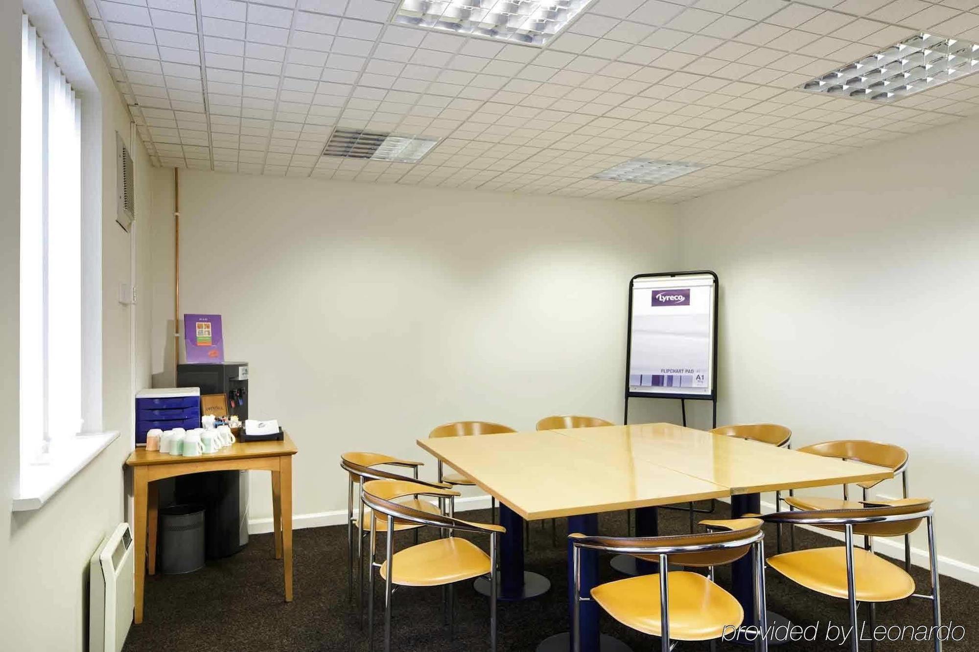 โรงแรมไอบิสลินคอล์น North Hykeham ภายนอก รูปภาพ